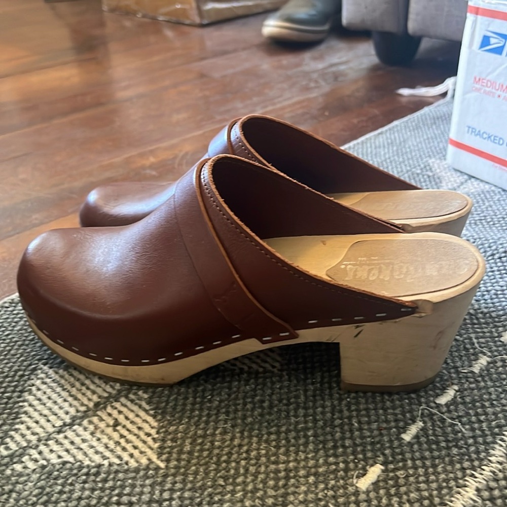 Sandgrens heeled clog